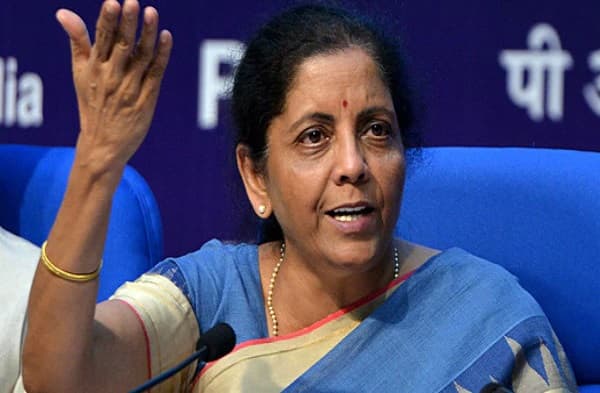 खत्म हो जायेगा 6 सरकारी बैंकों का अस्तित्व, वित्त मंत्री निर्मला सीतारमण का बड़ा एलान, 10 बैंकों को मिलाकर 4 बैंक बनाये जायेंगे