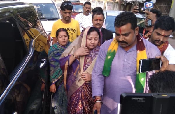 PM मोदी को बुरा-भला कहना इमरान के मंत्री को पड़ा महंगा, लग गया करंट, देखिए वीडियो