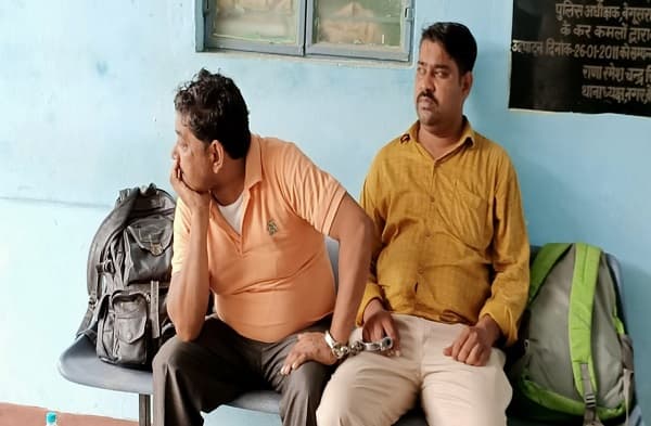 रेलवे में नौकरी दिलाने के नाम पर ठगी करने वाला बदमाश को दिल्ली पुलिस ने बेगूसराय से किया गिरफ्तार