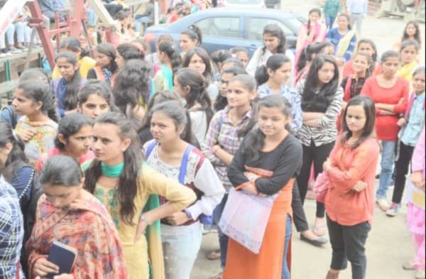 बीएड कॉलेजों को बड़ा झटका, रद्द होंगे छह हजार एडमिशन