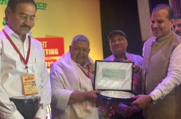 बिहार के रमज़ान अंसारी को मिला सहकारिता शिरोमणी सम्मान