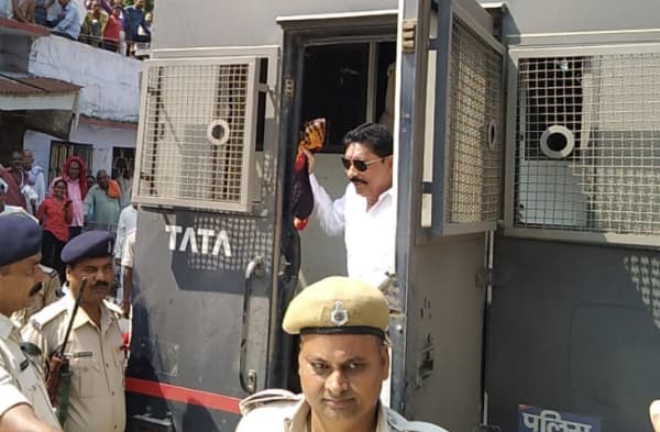 तिहाड़ नहीं जाना चाहते हैं अनंत सिंह, खुद को बेउर जेल में ही बताया कॉम्फर्टेबल