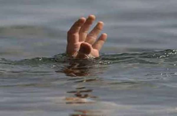 बेगूसराय: सिमरिया गंगा घाट में डूबे 3 बच्चे, 1 को बचाया गया, 2 की तलाश जारी