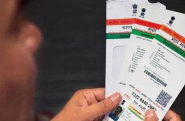 ऐसे रखें अपना आधार सेफ, नहीं होगा डेटा लीक का खतरा