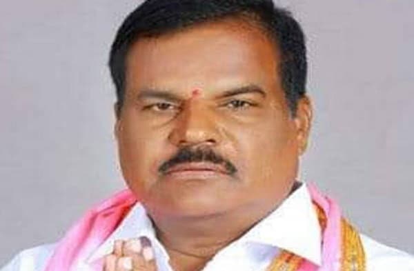 हैदराबाद: TRS विधायक की कार से कुचलकर युवक की मौत