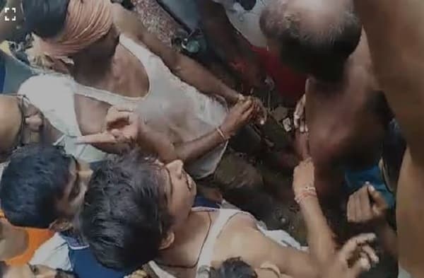 नालंदा में बच्चा चोरी के शक में भीड़ ने बुजुर्ग को पीटा