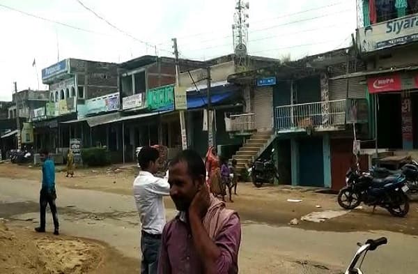 गया: नक्सलियों के बंद का मिला जुला असर, सड़क पर नहीं चल रही बड़ी गाड़ियां, चल रहे दो पहिया वाहन