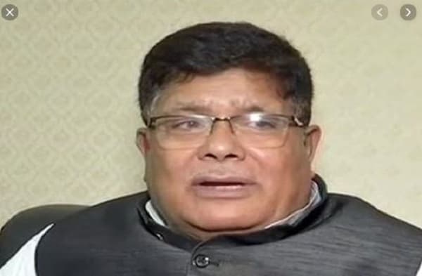 सुशील मोदी के समर्थन में आए बीजेपी मंत्री सुरेश शर्मा, कहा- नीतीश ही हैं एनडीए के सीएम उम्मीदवार