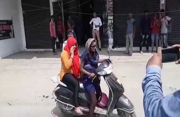 बेगूसराय: ट्रैफिक नियमों में बदलाव के पहले दिन सघन वाहन चेकिंग अभियान, दर्जनों वाहन चालकों से वसूले गए फाइन