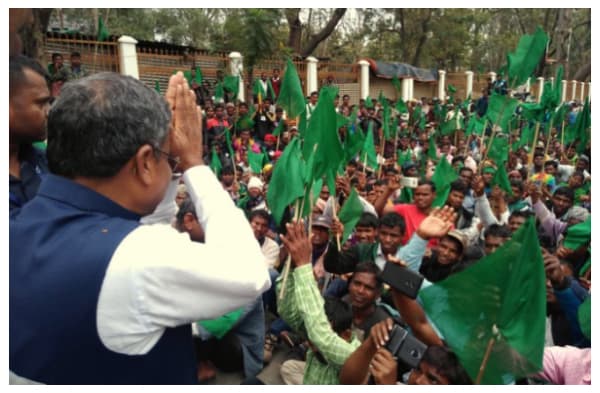 रघुवर सरकार पर बाबूलाल का बड़ा हमला, कॉरपोरेट घरानों के लिए काम करने का लगाया आरोप