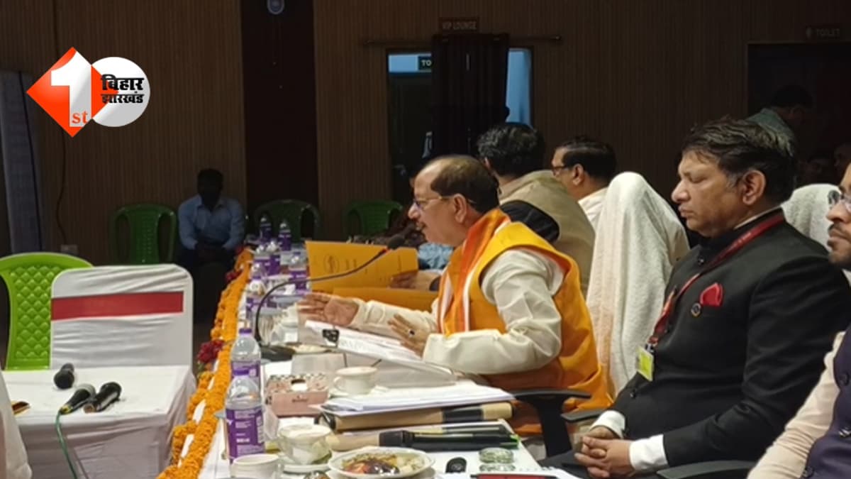 BIHAR NEWS : छपरा जनसंवाद में भड़के डिप्टी CM विजय सिन्हा! गलत जमाबंदी और अवैध कब्जे पर दिए सख्त आदेश, कहा - सीधे FIR करें