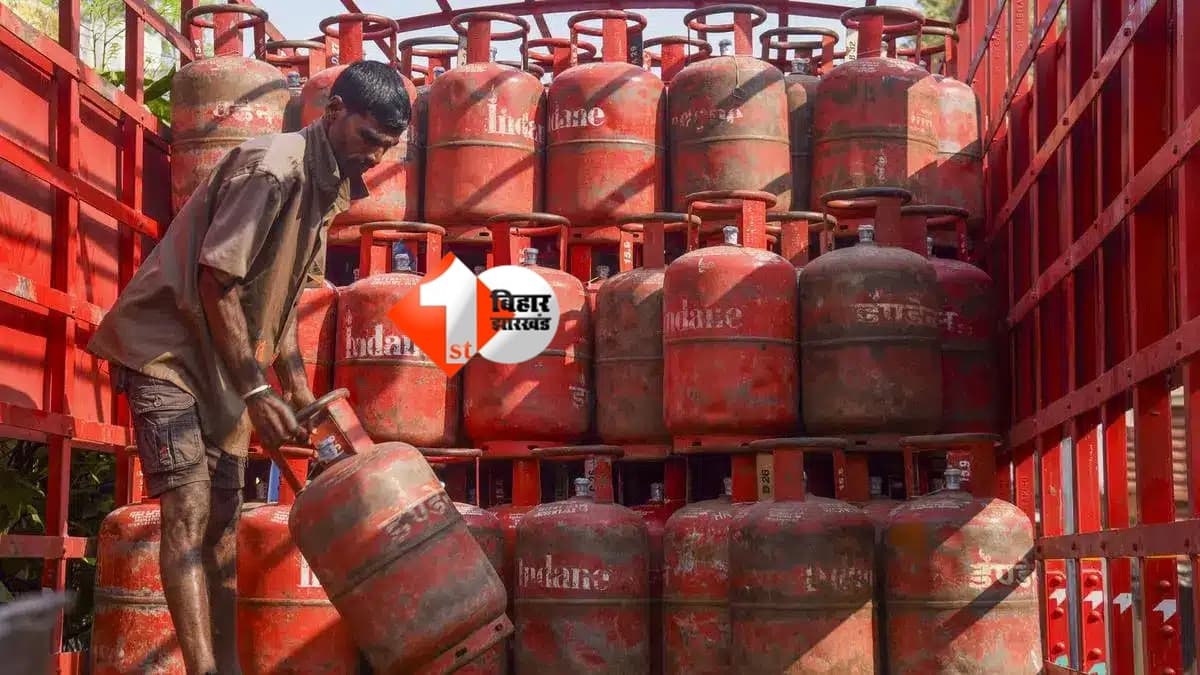 Free LPG cylinder : होली में इस जगह मिल रहा फ्री गैस एलपीजी सिलेंडर, हज़ारों लोगों ने करवाई बुकिंग; आप भी जल्द इस तरह उठाए मौके का फायदा