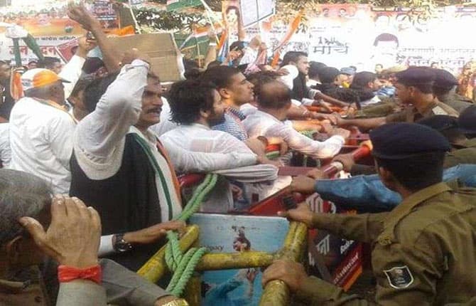 BREAKING : पटना के SDM-ASP(L&O)पर मुकदमा, लाठीचार्ज के खिलाफ कांग्रेस गयी कोर्ट में