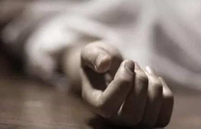 केंद्रीय विद्यालय में छात्र ने की खुदकुशी, वार्डन और टीचर पर टॉर्चर करने का आरोप