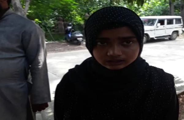 झारखंड में मॉब लिंचिंग के शिकार तबरेज की पत्नी ने प्रशासन को दी चेतावनी, कहा- नहीं मिला न्याय तो कर लूंगी खुदकुशी